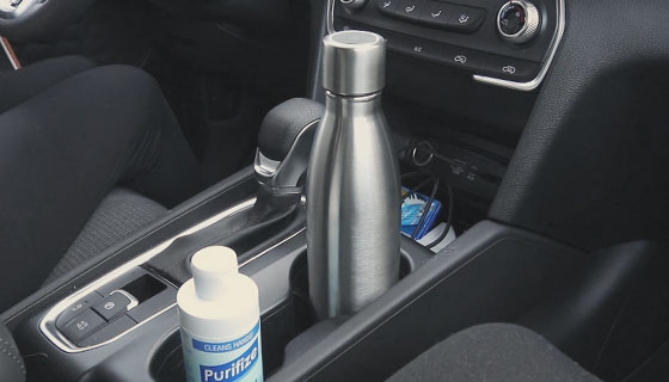 Picture 2 of Insulated Water Bottle with UV-C Sanitizing Cap