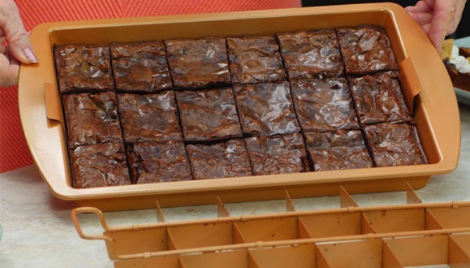 Picture 2 of The As Seen on TV Red Copper Brownie Bonanza!