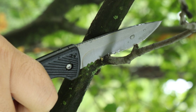 Picture 3 of Bear Grylls Compact Scout Folding Survival Knife with Pocket Guide