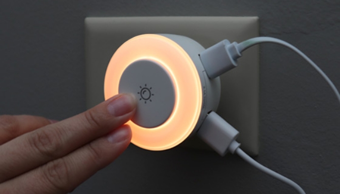 Picture 3 of Dual USB Charger and Soft Touch Night Light
