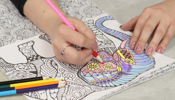 Picture 2 of Creative Charm Coloring Book - 100 Design and Includes 5 Colored Pencils