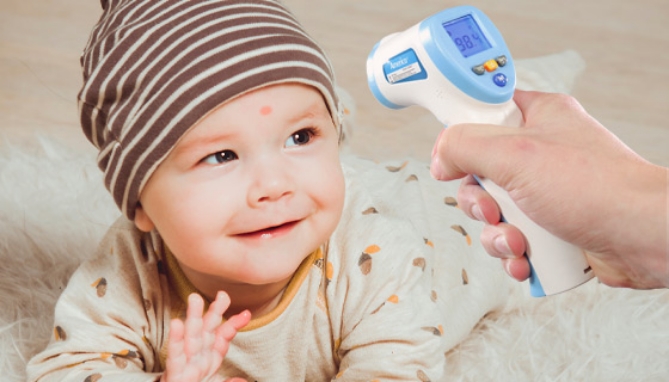 Picture 3 of Fast and Accurate Infrared Forehead Thermometer with Memory Function