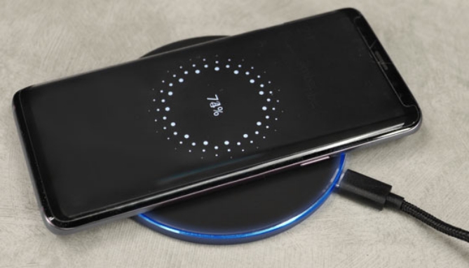 Picture 4 of 5W Wireless Qi Charging Pad For Smartphones