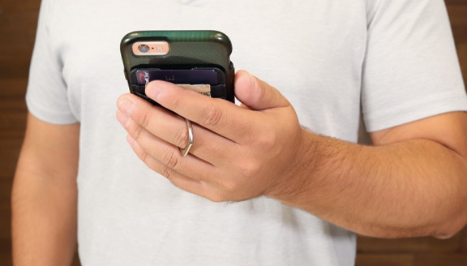 Picture 6 of The 4-in-1 Smartphone Wallet, Ring, Kickstand and Magnetic Car Mount
