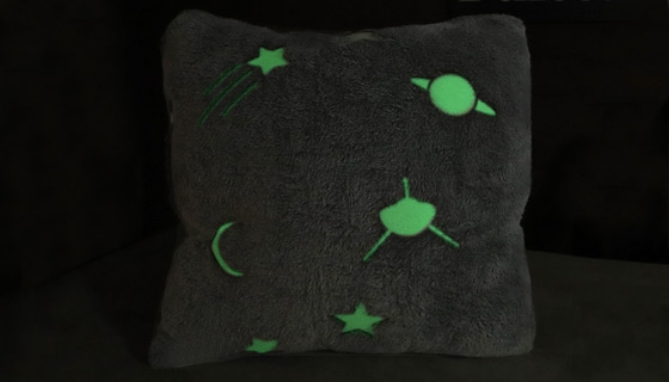 Picture 5 of Glow In The Dark Blanket and Pillow