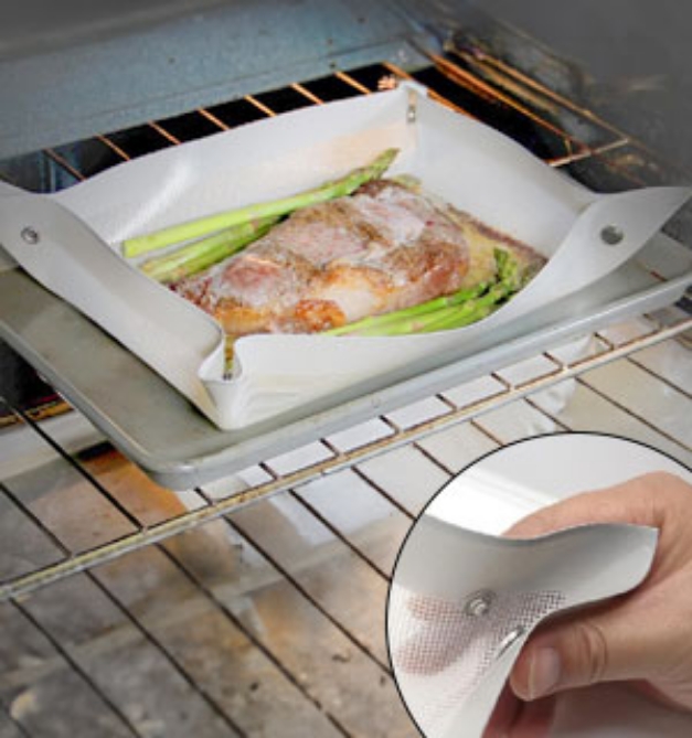 Picture 1 of 2-in-1 Silicone Baking Mat and Leakproof Pan