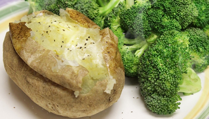 Click to view picture 4 of Microwave Potato Pocket XL