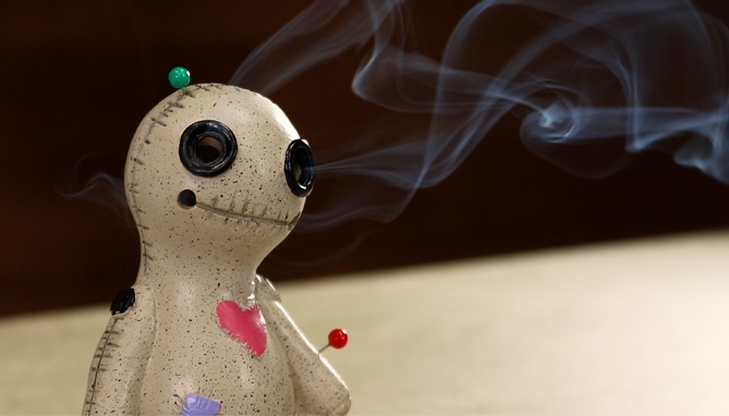 Click to view picture 7 of Burnin' Bob: The Voodoo Doll Decorative Incense Holder